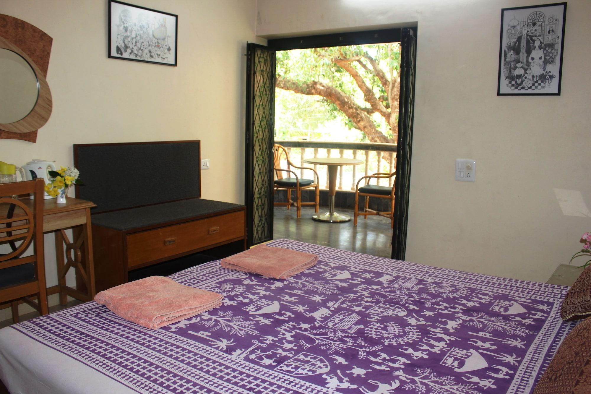 Mama Mids Home Morjim Exterior foto